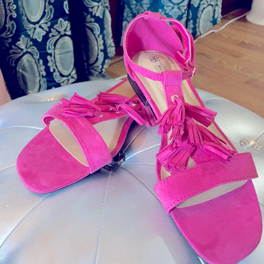 Pretty pink sandals size 9